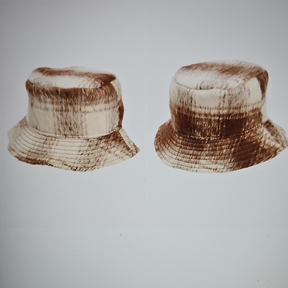 New Melrose & Market Plaid Eyelash Bucket Hat Rust Combo One Size